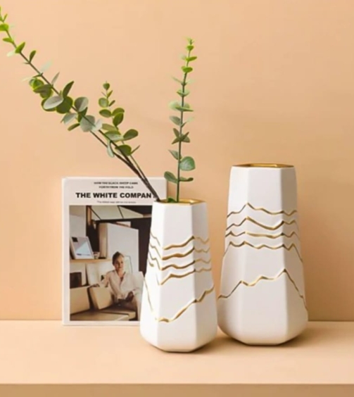 wavy gold and white vase